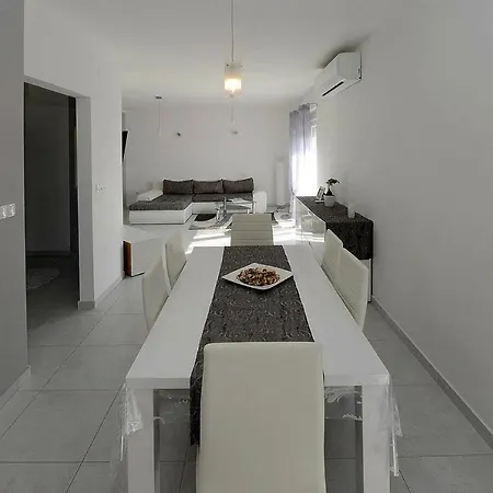 Silvino In Zadar-diklo With Seaview Apartament Zadar